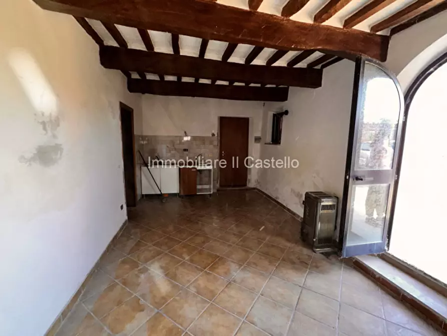 Immagine 5 di Appartamento in vendita  in Petrignano a Castiglione Del Lago