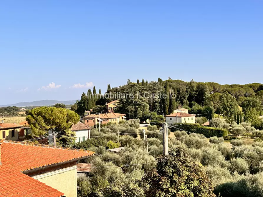 Immagine 4 di Appartamento in vendita  in petrignano a Castiglione Del Lago
