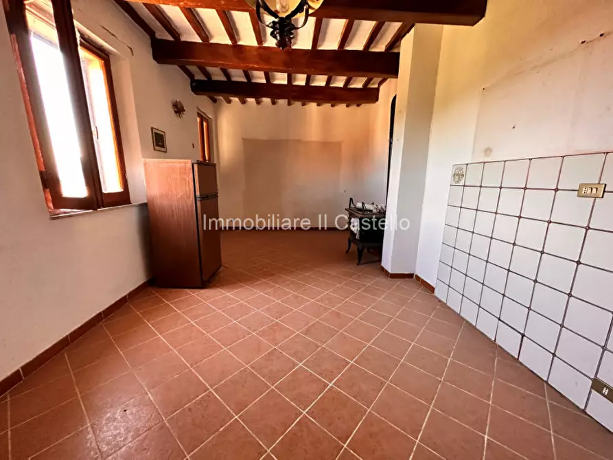 Immagine 6 di Appartamento in vendita  in petrignano a Castiglione Del Lago