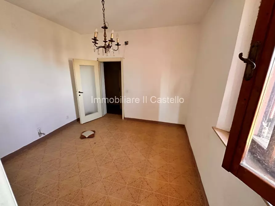 Immagine 13 di Appartamento in vendita  in petrignano a Castiglione Del Lago