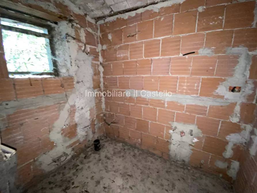 Immagine 10 di Casa bifamiliare in vendita  a Castiglione Del Lago