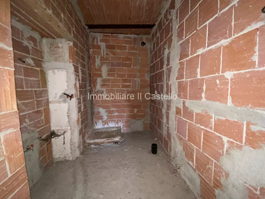 Immagine 13 di Casa bifamiliare in vendita  a Castiglione Del Lago