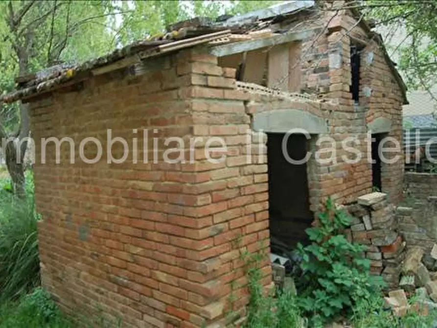 Immagine 7 di Casa indipendente in vendita  a Castiglione Del Lago