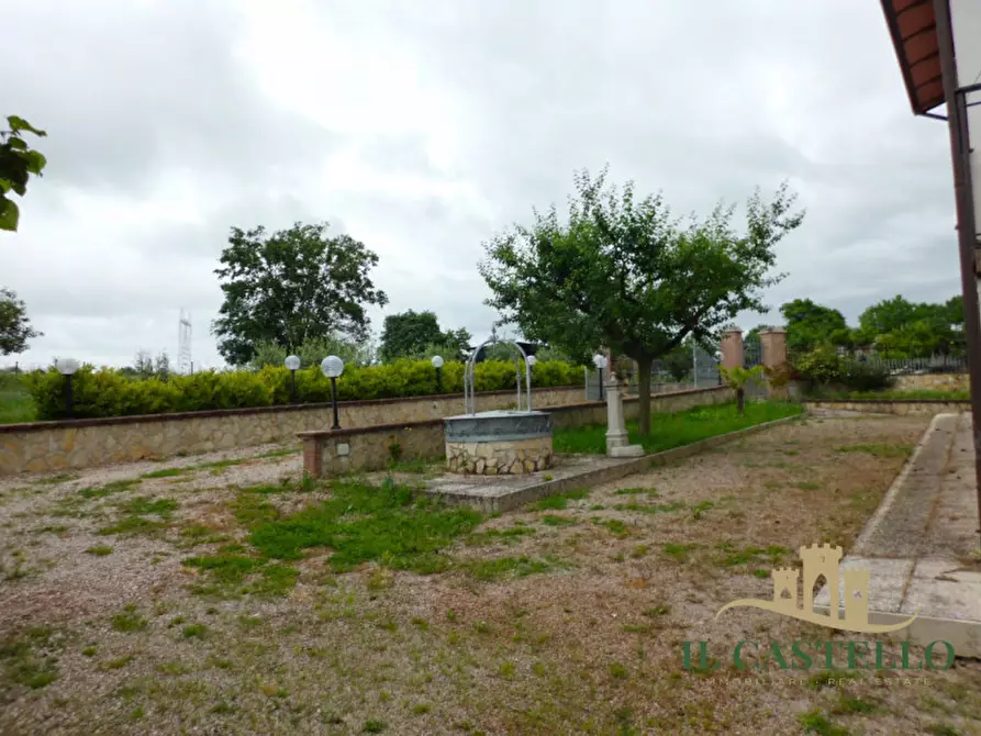Immagine 2 di Appartamento in vendita  in Via Giuseppe Mazzini, a Castiglione Del Lago