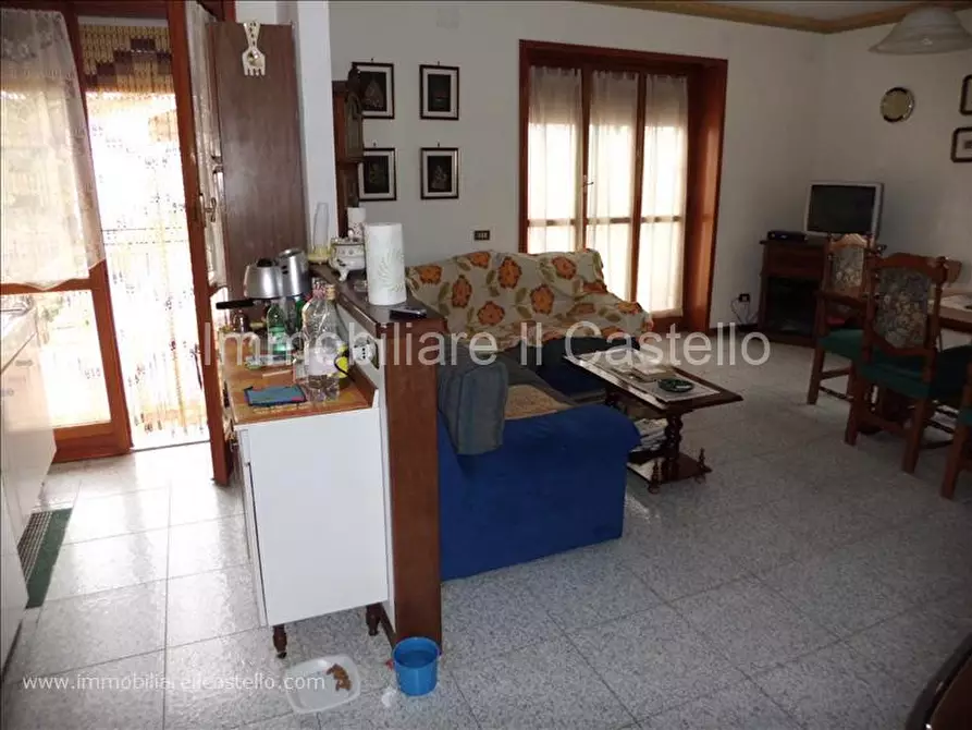 Immagine 4 di Appartamento in vendita  in Via Giuseppe Mazzini, a Castiglione Del Lago