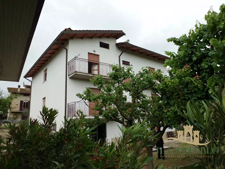 Immagine 13 di Appartamento in vendita  in Via Giuseppe Mazzini, a Castiglione Del Lago