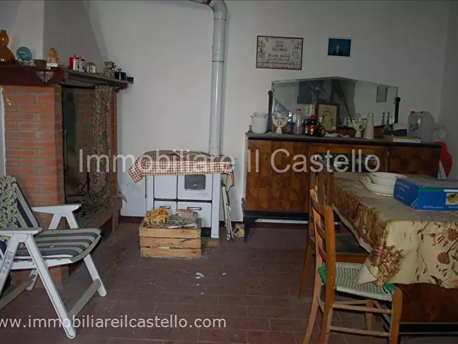 Immagine 4 di Villetta a schiera in vendita  a Castiglione Del Lago