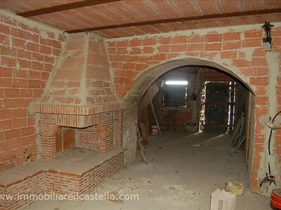 Immagine 2 di Villetta a schiera in vendita  a Castiglione Del Lago