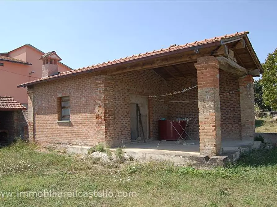 Immagine 18 di Villetta a schiera in vendita  a Castiglione Del Lago