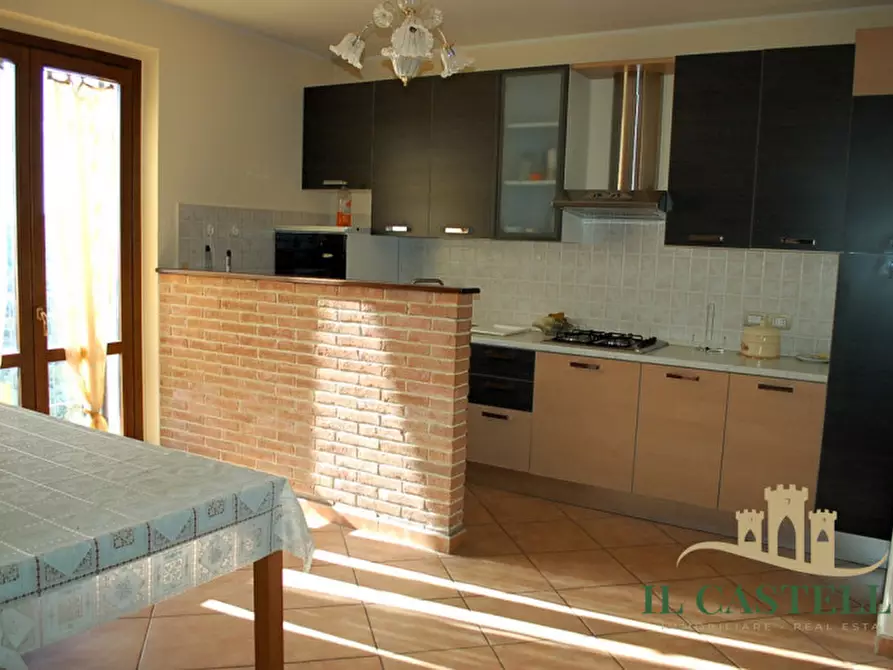 Immagine 2 di Appartamento in vendita  in Viale della Repubblica a Panicale