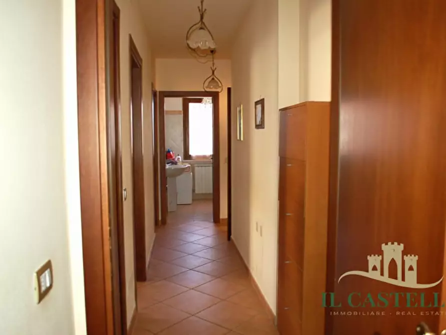 Immagine 9 di Appartamento in vendita  in Viale della Repubblica a Panicale