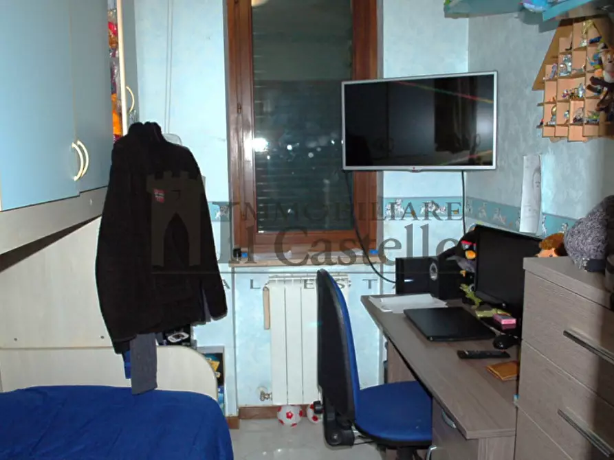 Immagine 14 di Appartamento in vendita  in Via Giosuè Carducci a Castiglione Del Lago