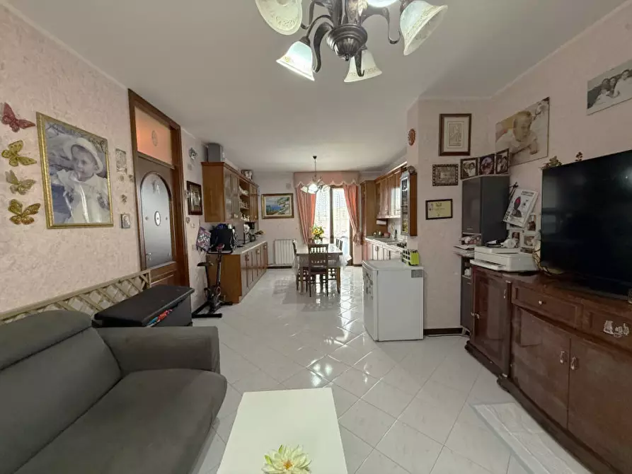 Immagine 20 di Appartamento in vendita  in Via Giosuè Carducci a Castiglione Del Lago