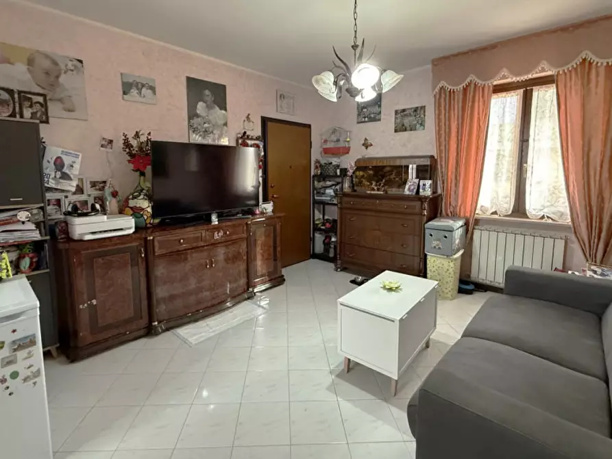 Immagine 23 di Appartamento in vendita  in Via Giosuè Carducci a Castiglione Del Lago