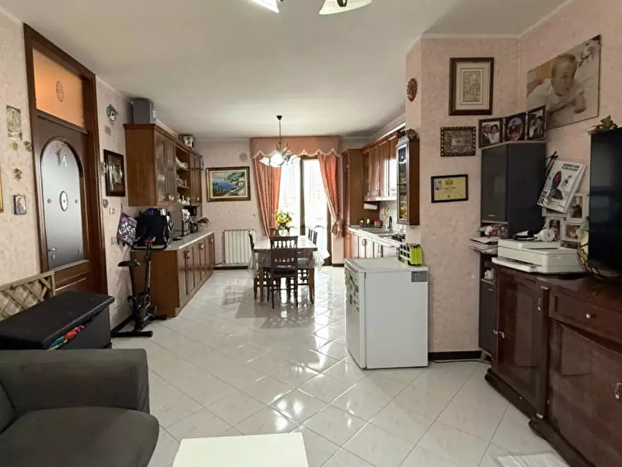 Immagine 24 di Appartamento in vendita  in Via Giosuè Carducci a Castiglione Del Lago