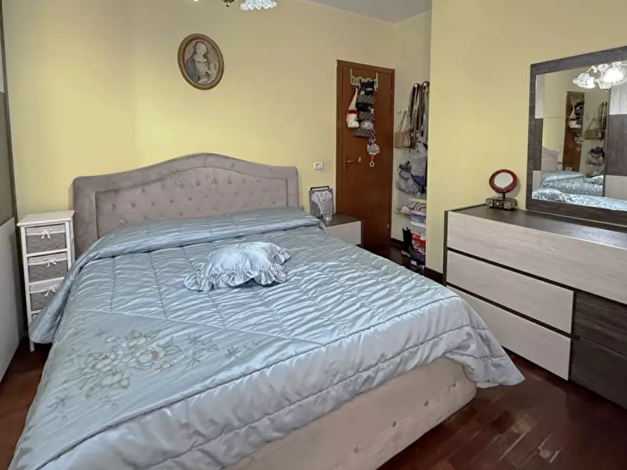 Immagine 25 di Appartamento in vendita  in Via Giosuè Carducci a Castiglione Del Lago