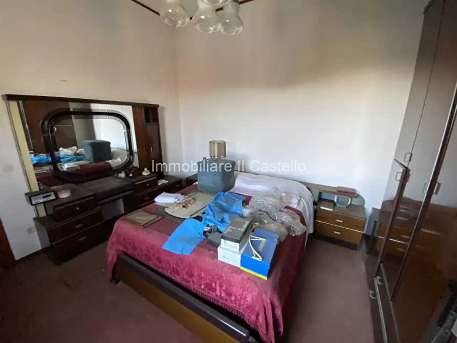 Immagine 10 di Appartamento in vendita  in via dei partigiani a Castiglione Del Lago