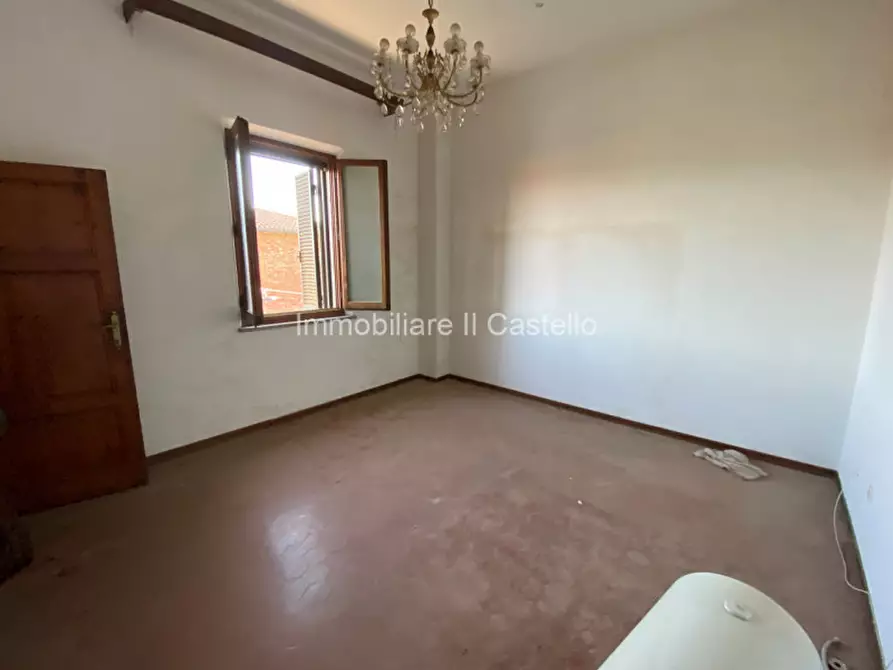 Immagine 13 di Appartamento in vendita  in via dei partigiani a Castiglione Del Lago