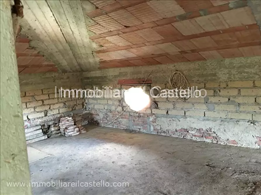 Immagine 19 di Appartamento in vendita  in via dei partigiani a Castiglione Del Lago