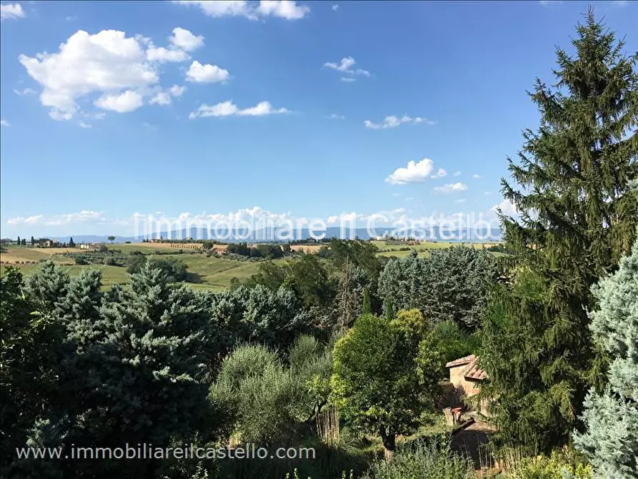 Immagine 21 di Appartamento in vendita  in via dei partigiani a Castiglione Del Lago