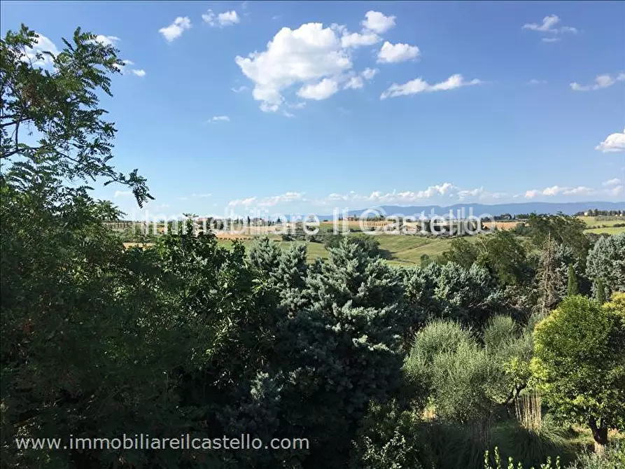 Immagine 22 di Appartamento in vendita  in via dei partigiani a Castiglione Del Lago