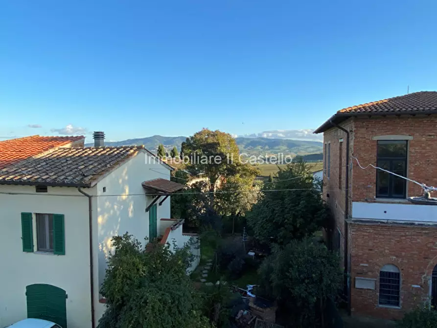 Immagine 23 di Appartamento in vendita  in via dei partigiani a Castiglione Del Lago