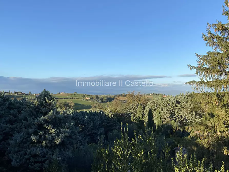 Immagine 25 di Appartamento in vendita  in via dei partigiani a Castiglione Del Lago