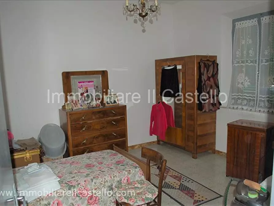 Immagine 6 di Villetta a schiera in vendita  a Castiglione Del Lago