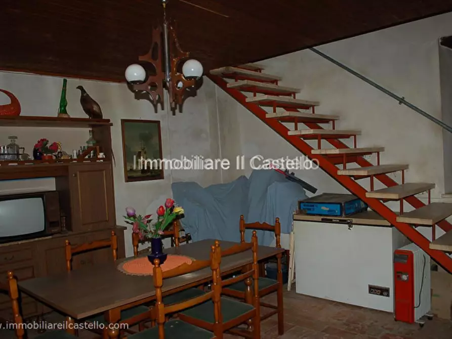 Immagine 6 di Casa bifamiliare in vendita  in Loc. Bracacci a Castiglione Del Lago