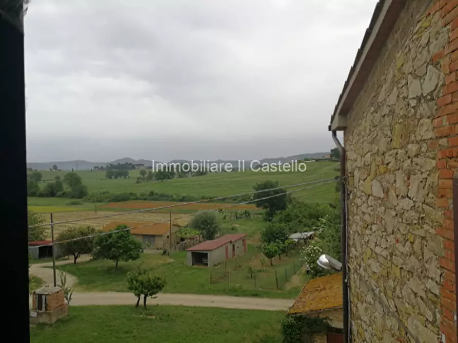 Immagine 12 di Casa bifamiliare in vendita  in Loc. Bracacci a Castiglione Del Lago