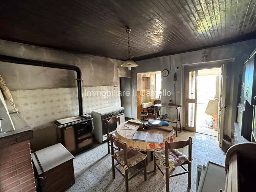 Immagine 17 di Casa bifamiliare in vendita  in Loc. Bracacci a Castiglione Del Lago