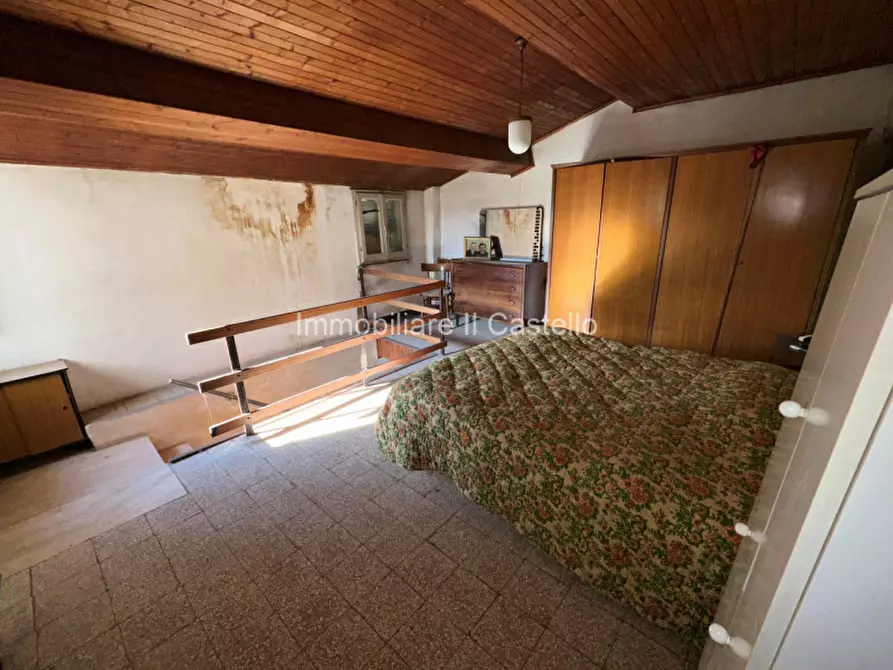 Immagine 23 di Casa bifamiliare in vendita  in Loc. Bracacci a Castiglione Del Lago