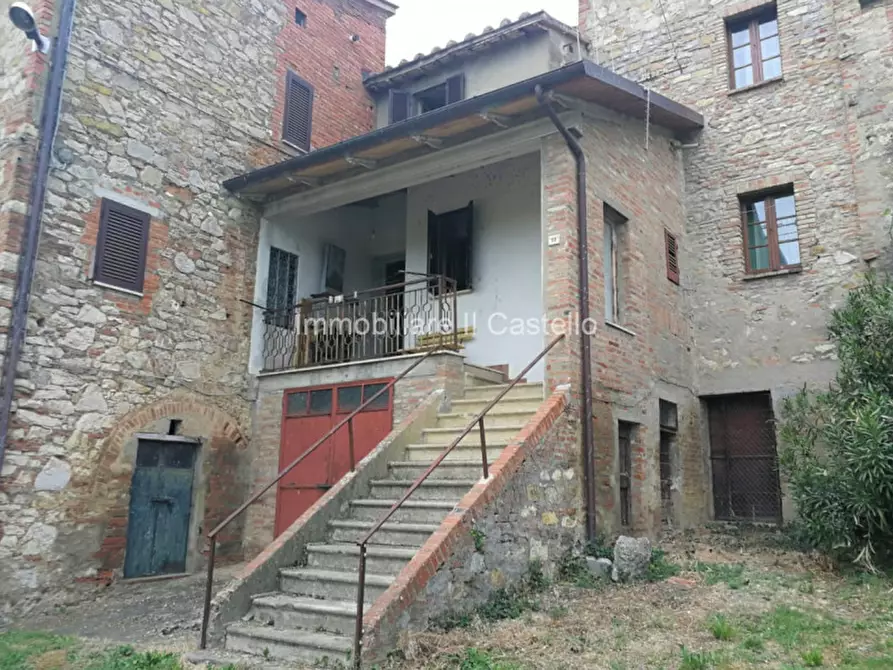 Immagine 31 di Casa bifamiliare in vendita  in Loc. Bracacci a Castiglione Del Lago