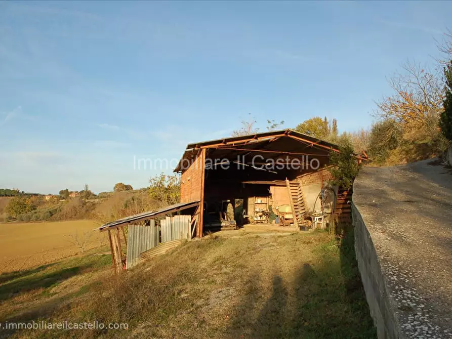 Immagine 4 di Terreno in vendita  in la villa a Castiglione Del Lago