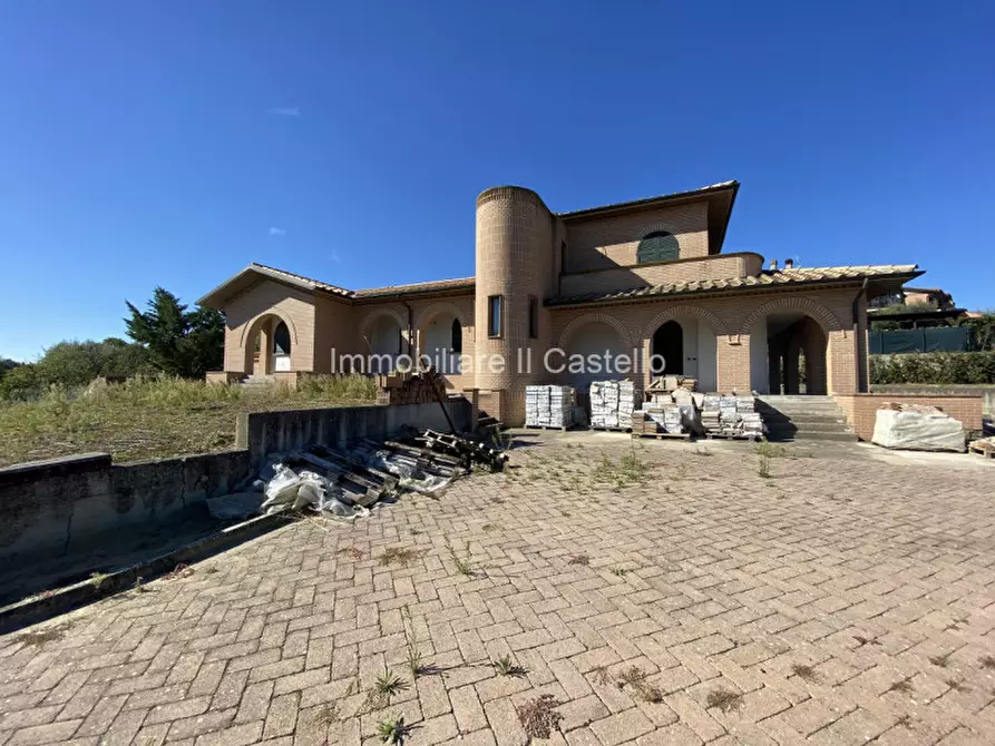 Immagine 1 di Villa in vendita  in Sanfatucchio a Castiglione Del Lago