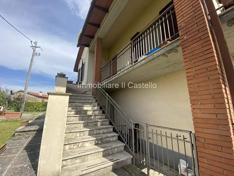 Immagine 8 di Casa indipendente in vendita  a Chiusi