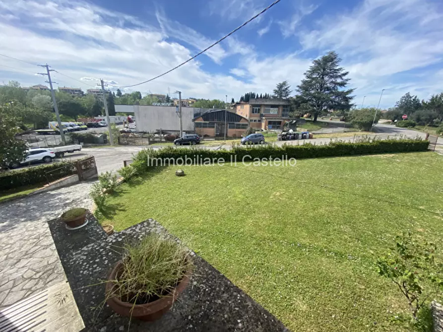 Immagine 27 di Casa indipendente in vendita  a Chiusi