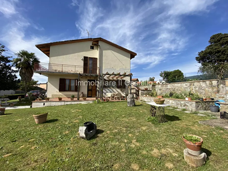 Immagine 53 di Casa indipendente in vendita  a Chiusi