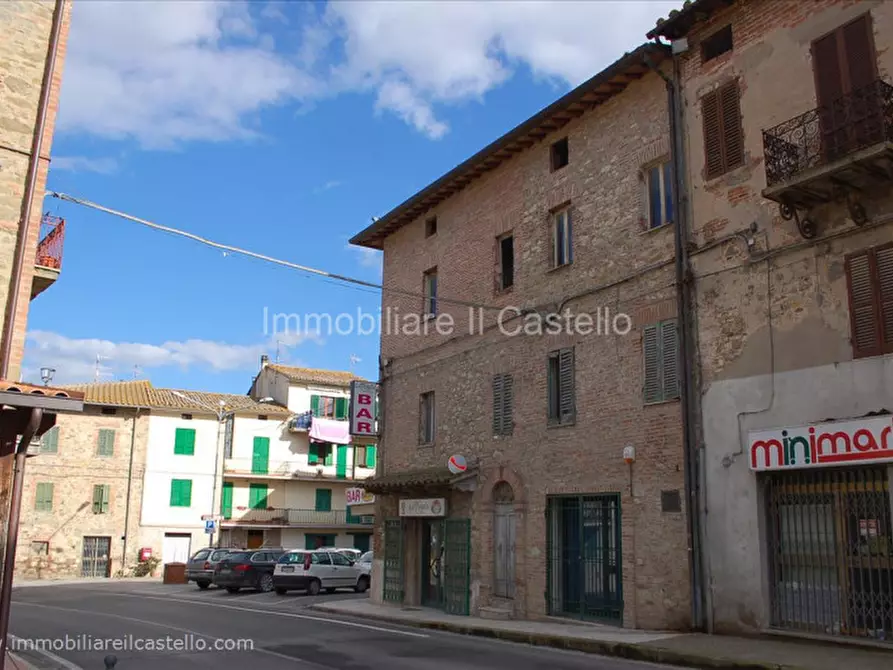 Immagine 1 di Villetta a schiera in vendita  a Castiglione Del Lago