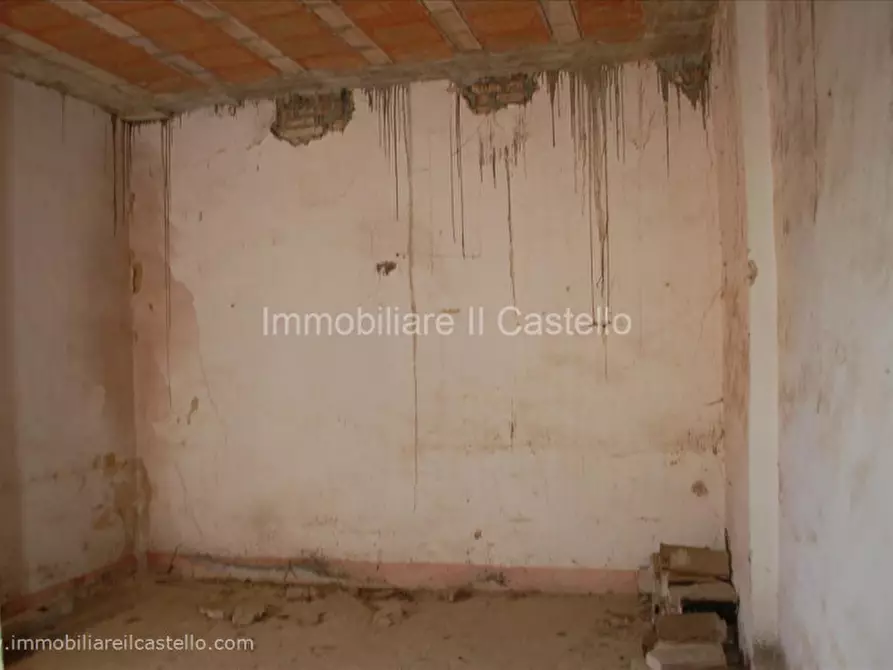 Immagine 6 di Villetta a schiera in vendita  a Castiglione Del Lago