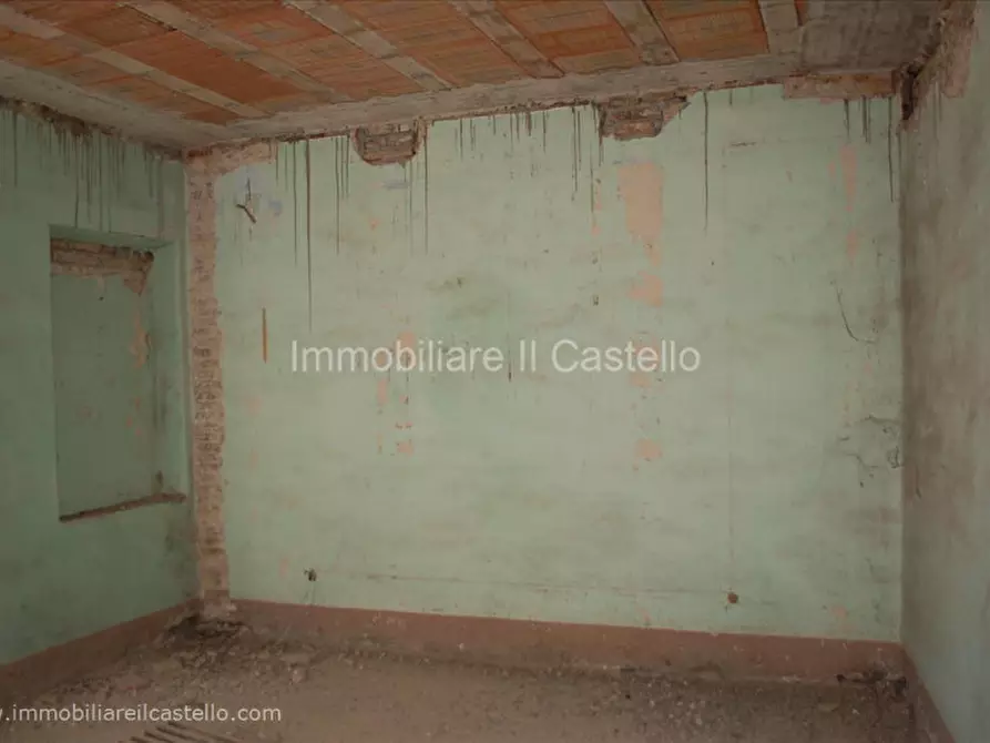 Immagine 15 di Villetta a schiera in vendita  a Castiglione Del Lago