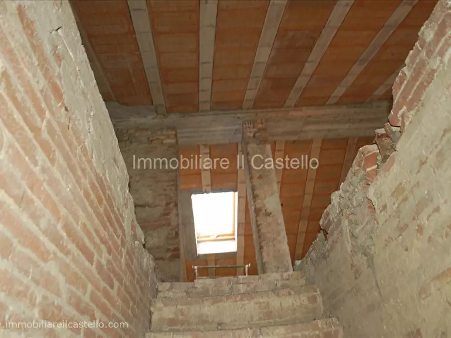 Immagine 16 di Villetta a schiera in vendita  a Castiglione Del Lago