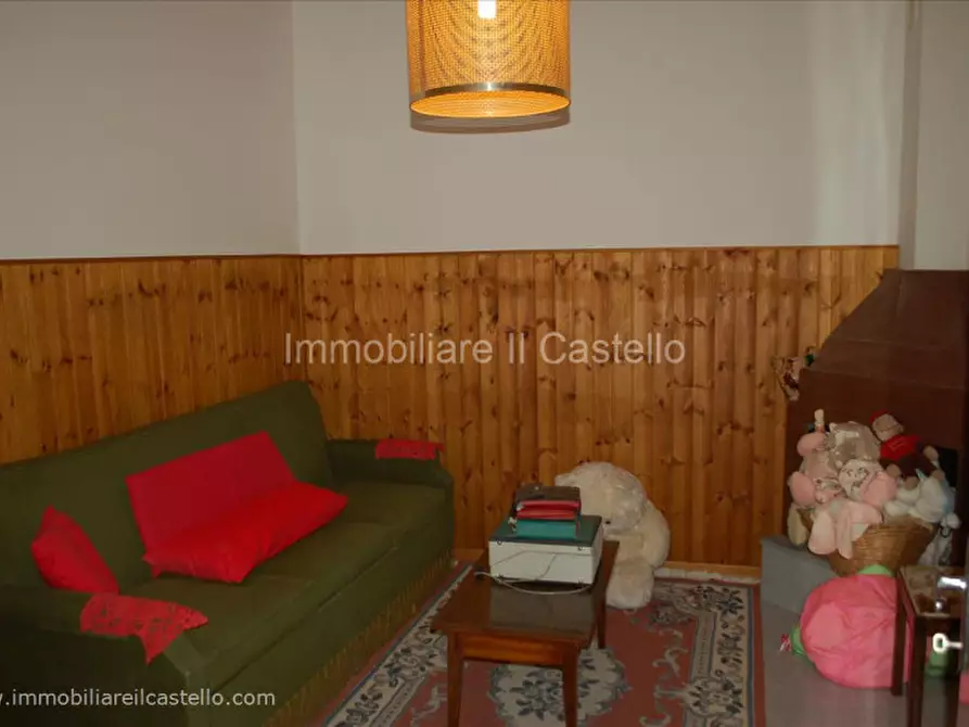 Immagine 4 di Villetta a schiera in vendita  a Castiglione Del Lago