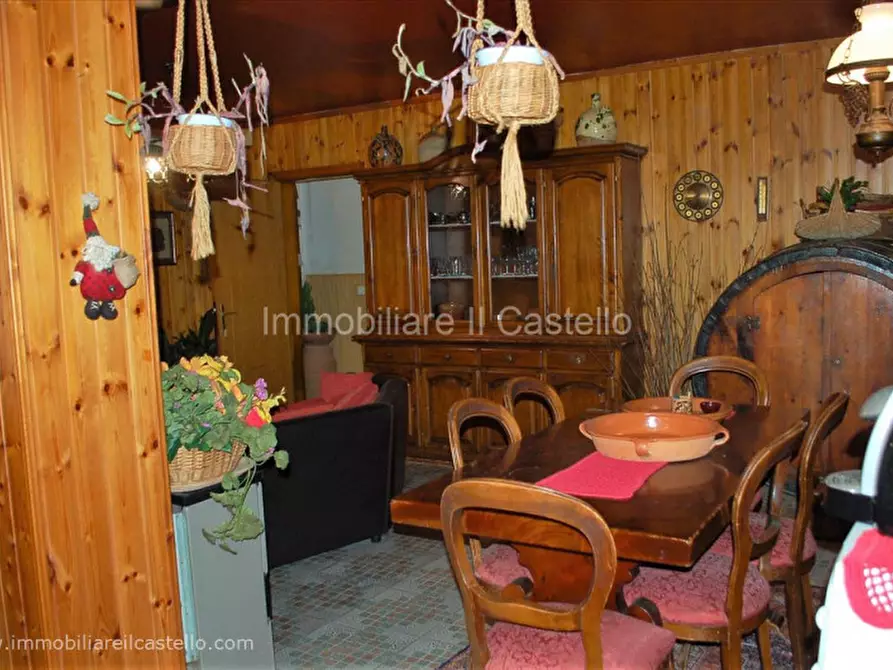 Immagine 19 di Villetta a schiera in vendita  a Castiglione Del Lago