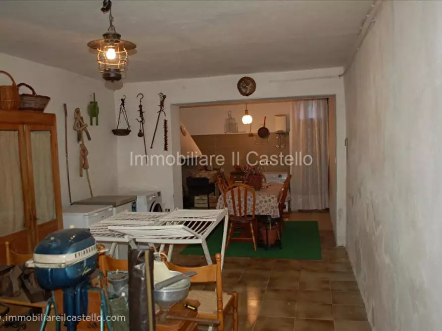 Immagine 21 di Villetta a schiera in vendita  a Castiglione Del Lago