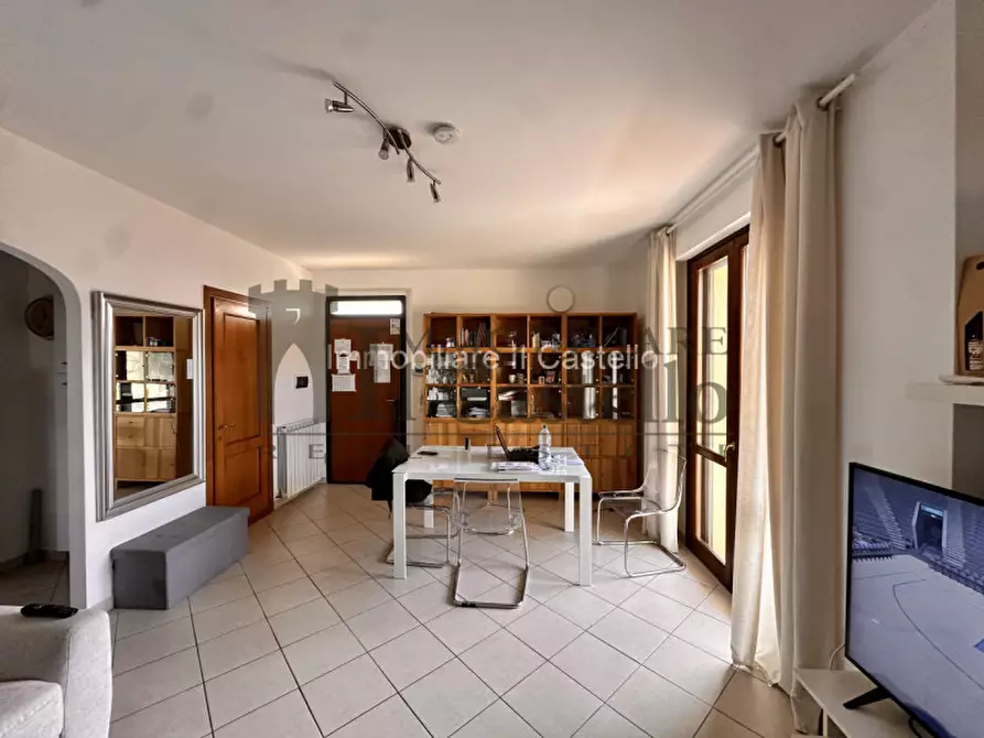 Immagine 1 di Appartamento in vendita  in Via Giuseppe Saragat a Castiglione Del Lago