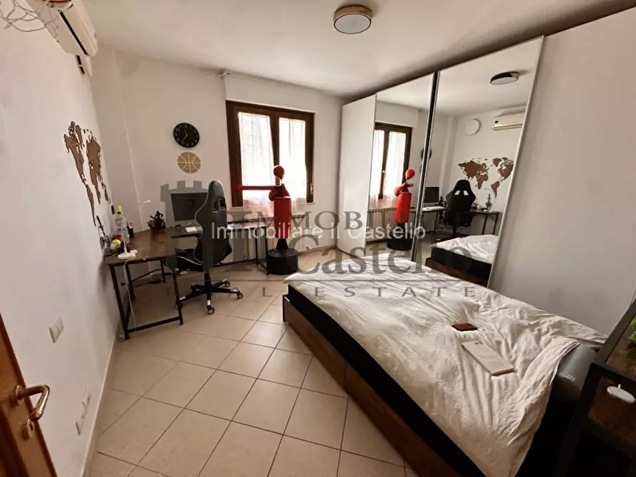 Immagine 6 di Appartamento in vendita  in Via Giuseppe Saragat a Castiglione Del Lago