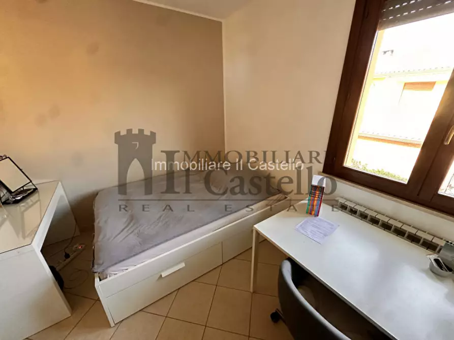 Immagine 11 di Appartamento in vendita  in Via Giuseppe Saragat a Castiglione Del Lago