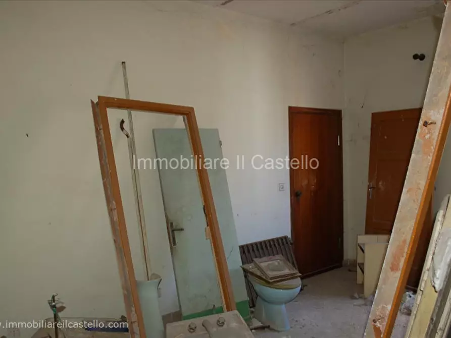 Immagine 11 di Villetta a schiera in vendita  a Castiglione Del Lago