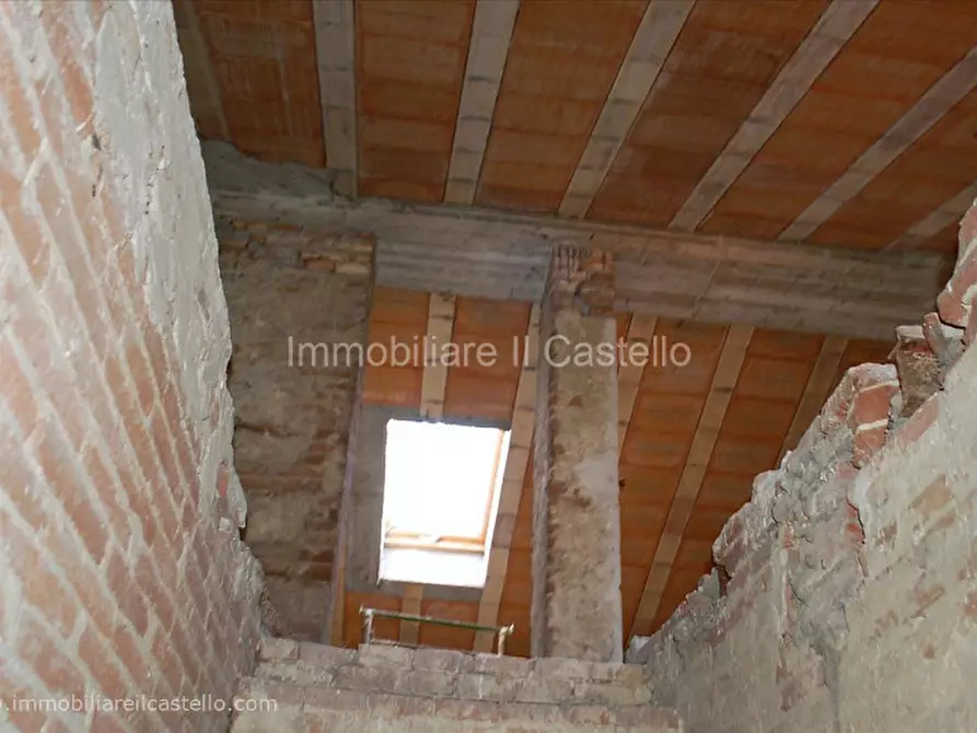 Immagine 16 di Villetta a schiera in vendita  a Castiglione Del Lago